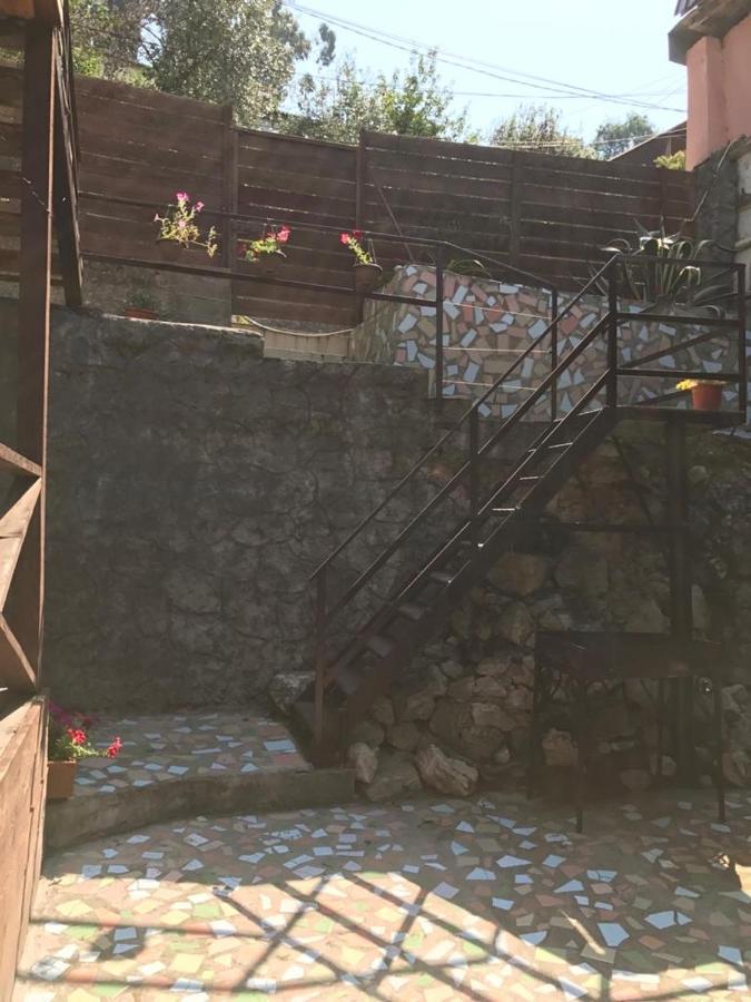 Gostevoy Dom Samir Hotel Gagra Exterior foto