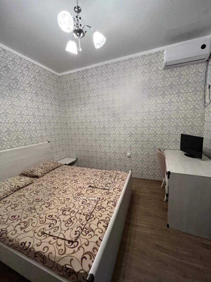 Gostevoy Dom Samir Hotel Gagra Exterior foto